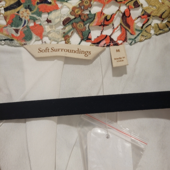 Soft Surroundings Ariege Jacket Floral Collage Medium # 432 - Picture 5 of 8